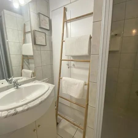 Apartment De La